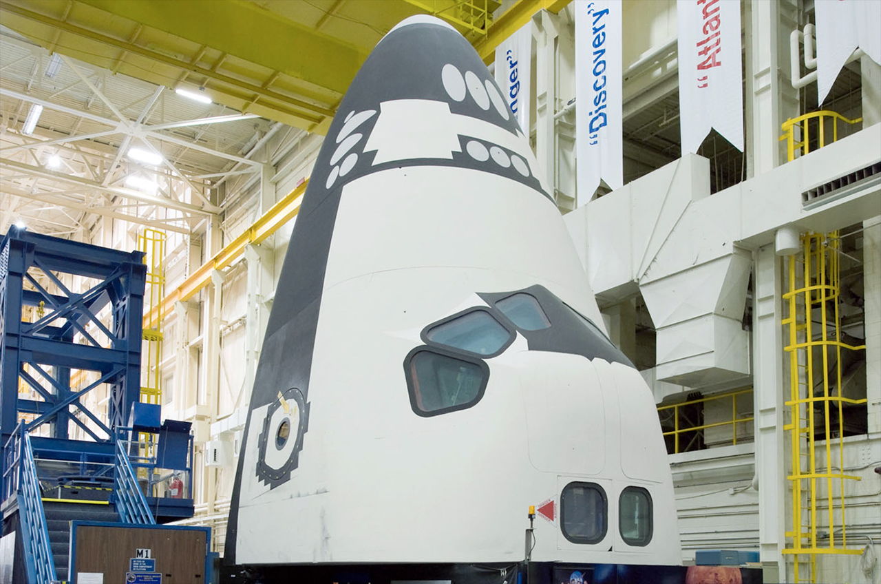 NASA Space Shuttle Trainer Lands at US Air Force Museum